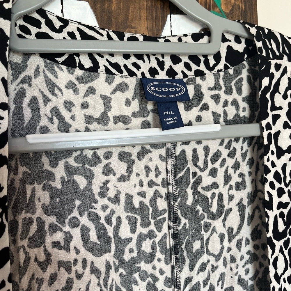 Scoop Black and White Animal Print One Size Lightweight Kimono, Women’s Sz M/L - Picture 7 of 16